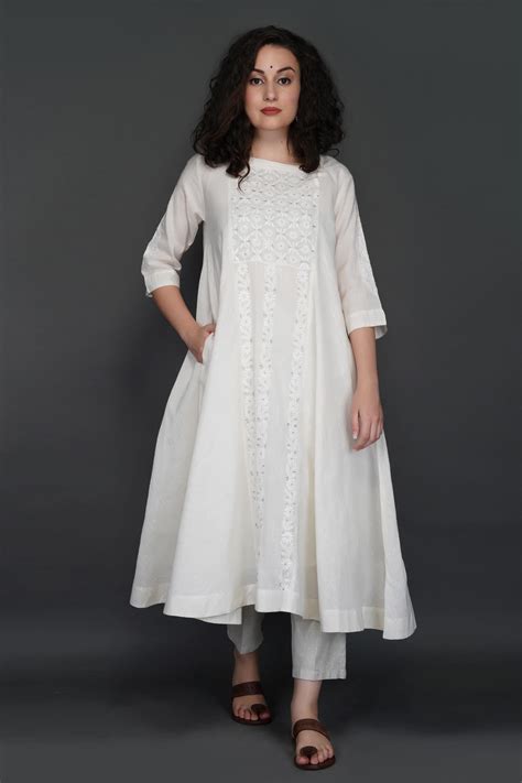 chikankari kurta for women